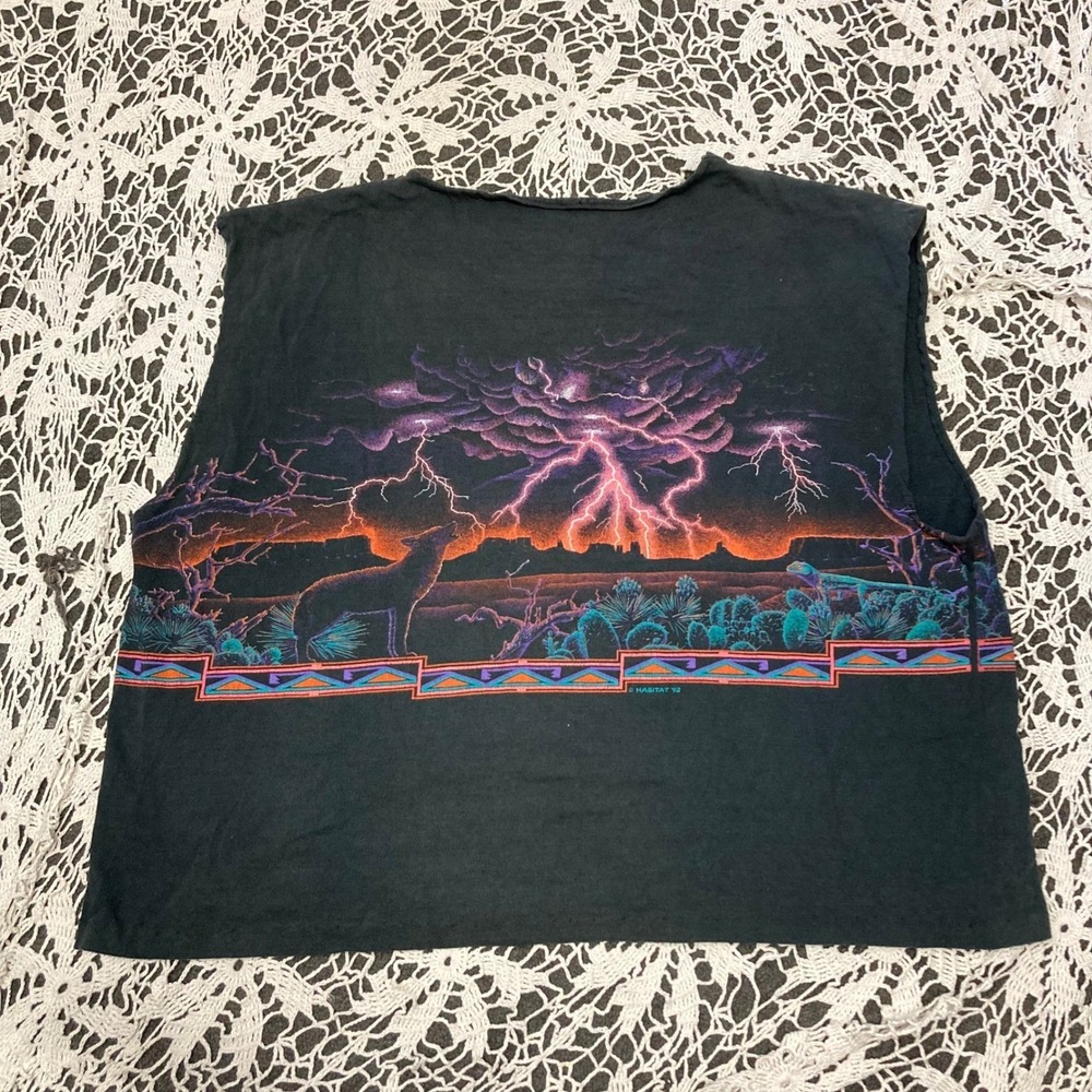 Vintage 1992 Habitat Desert Wolf Lightning Graphic Tank Top Black XL Boxy Fit - Picture 2 of 5